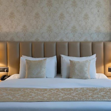 The Woodbury Hotel Gurgaon Exterior foto