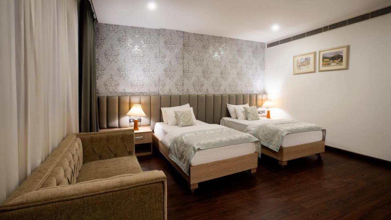 The Woodbury Hotel Gurgaon Exterior foto